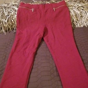 Fuchsia zippered leggings